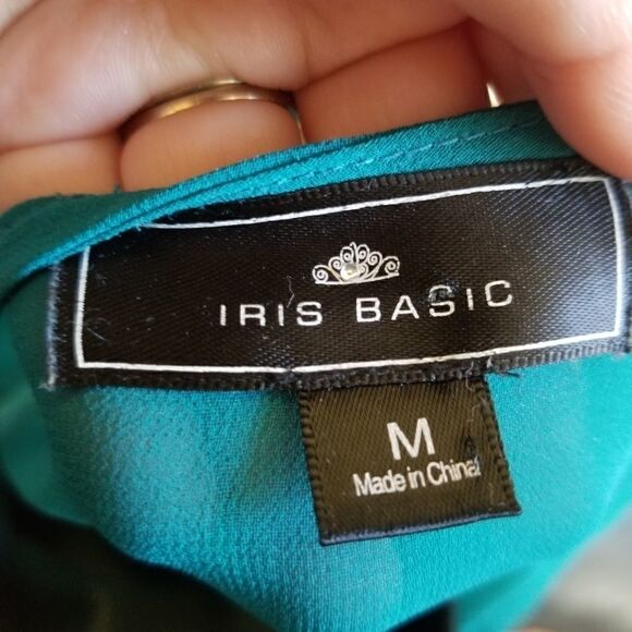 Iris Basic Sheer Turquoise Tank - Picture 5 of 6